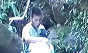 शिक्षक सबक के बाद दो छात्रों को आश्चर्यचकित था और खेसारी लाल का सेक्सी फिल्म इसे चूसना की मांग
